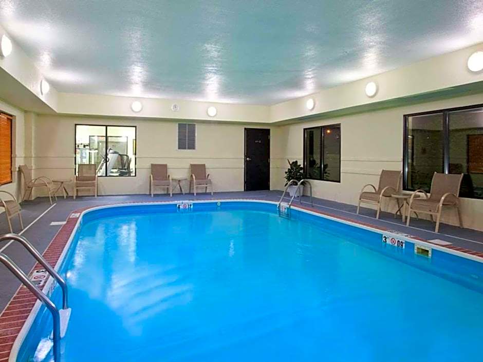 Baymont Inn & Suites Merrillville