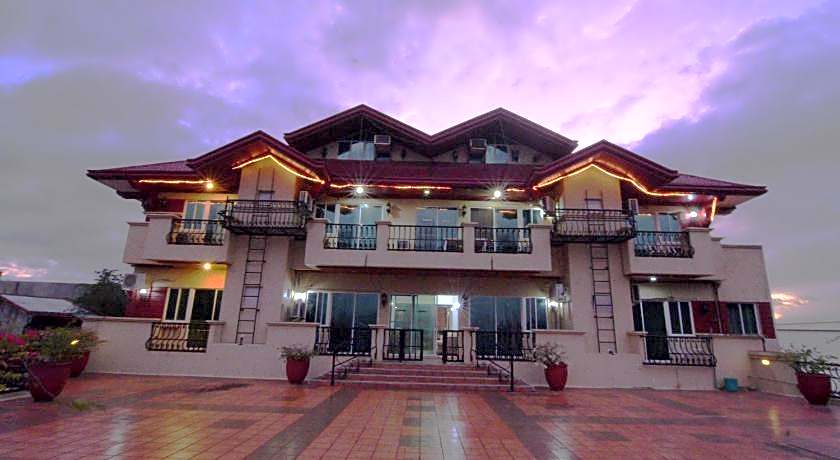 Tahanan Lakeview Hotel