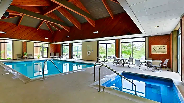 Hampton Inn Chicago-Carol Stream