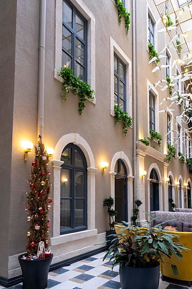 Ferman Port Hotel - Special Category