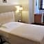 Deco Hotel