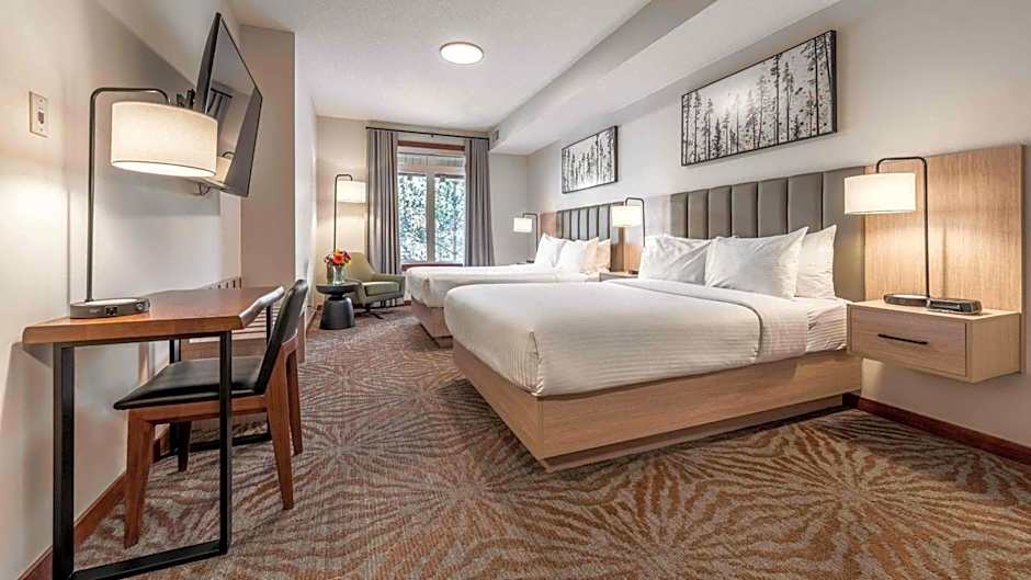 Blackstone Mountain Lodge by CLIQUE