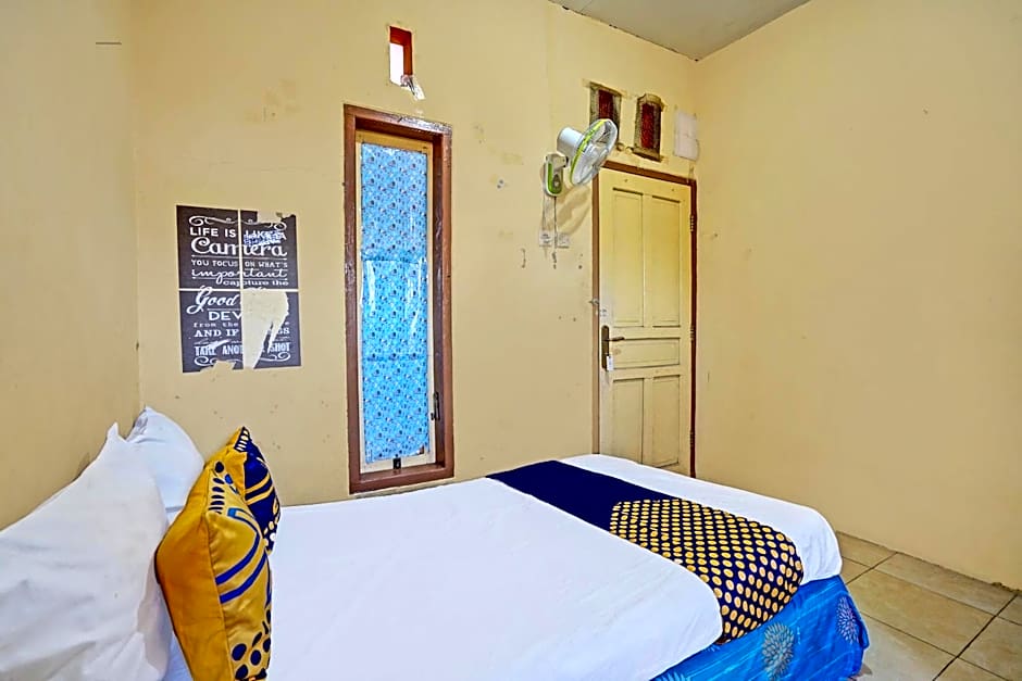 Hotel O Lili Kost SyariahNearKetapang Royal City