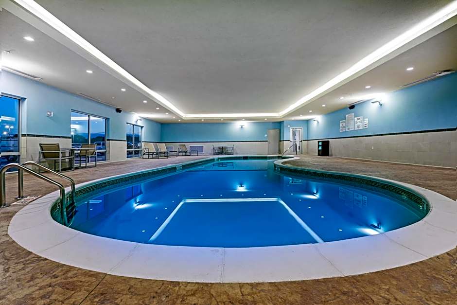 Holiday Inn Express And Suites Parsons By IHG