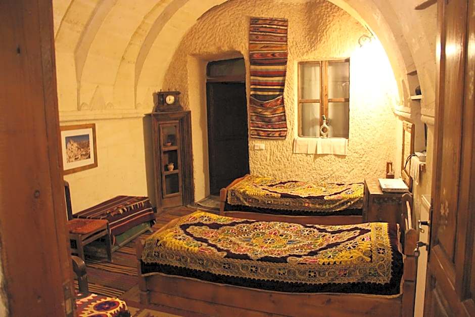 Kismet Cave House