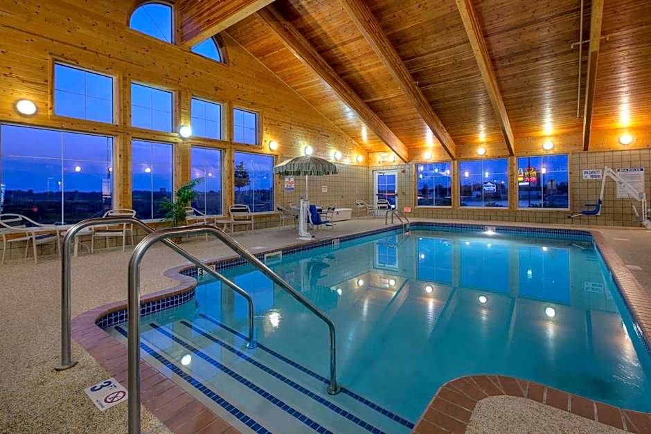 AmericInn by Wyndham Newton