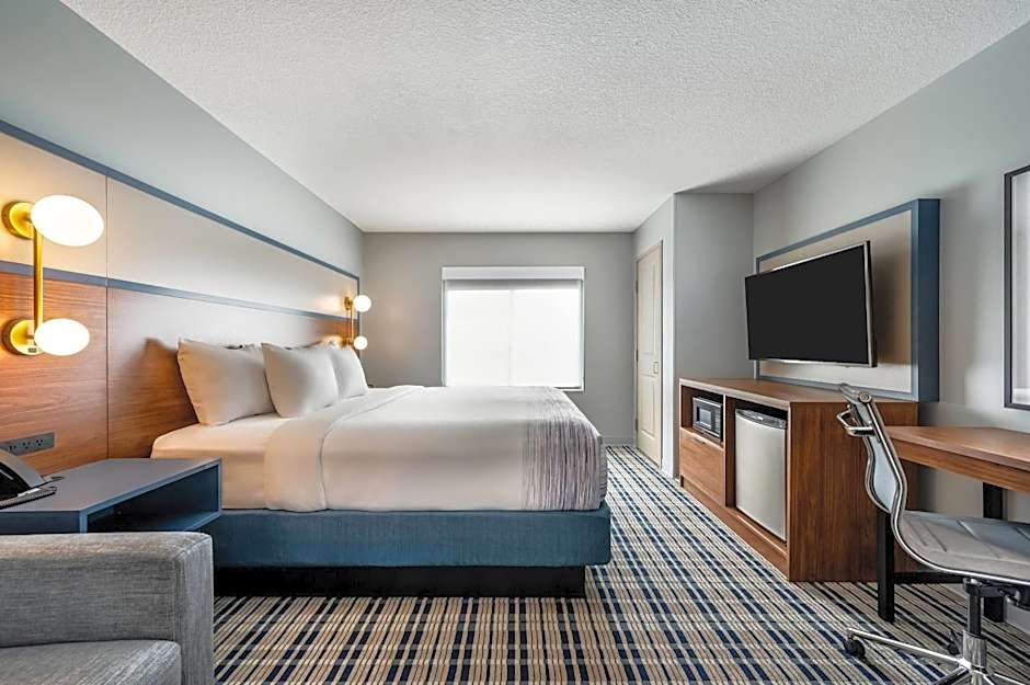 AmericInn by Wyndham Fairfield