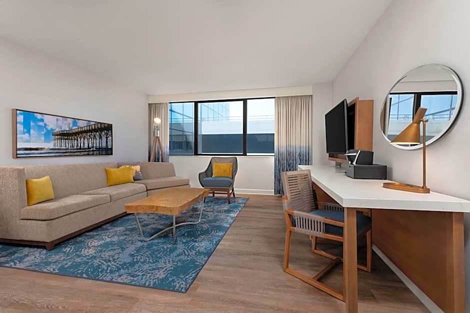 Renaissance Newport Beach Hotel