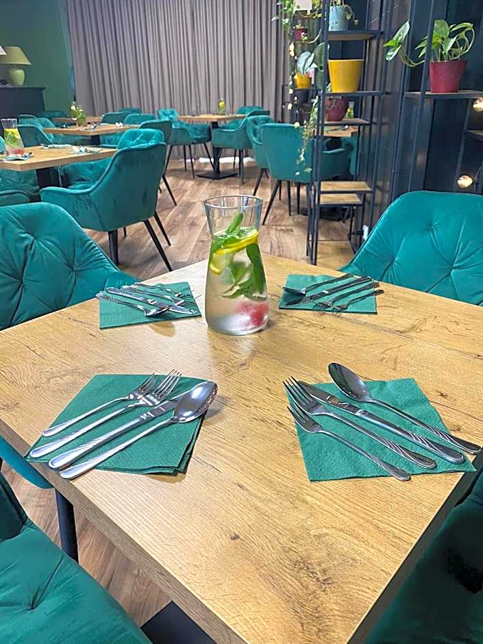 CKS Warszawa (Centrum Konferencyjno-Szkoleniowe CS Natura Tour)