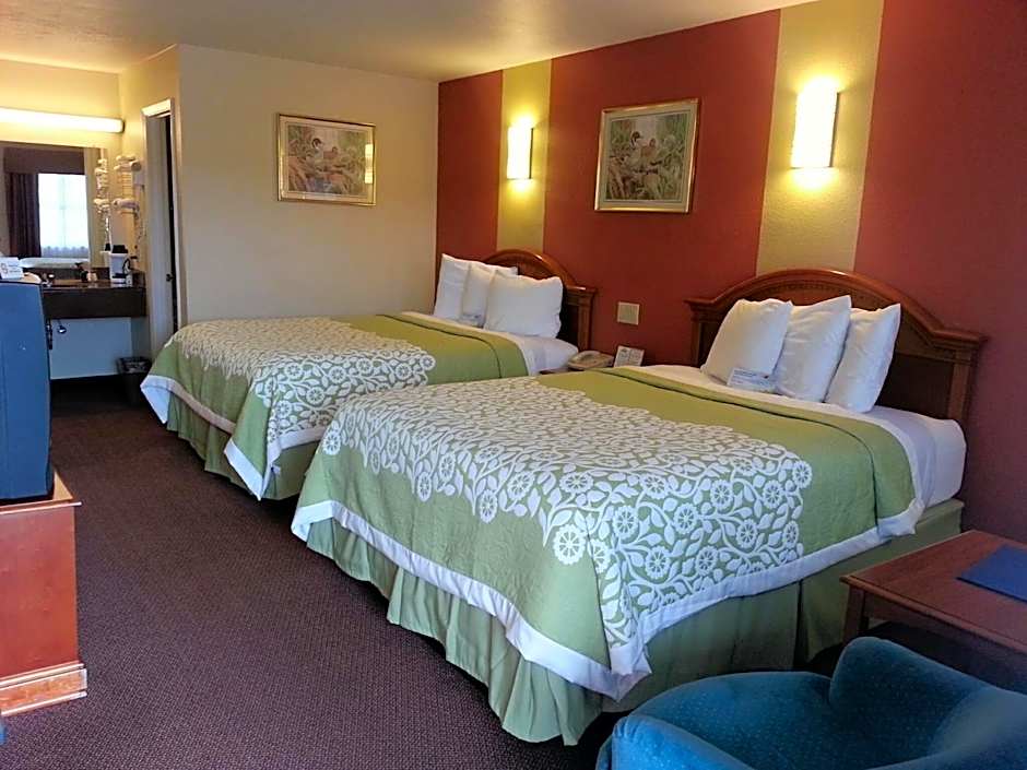 Days Inn by Wyndham Bastrop