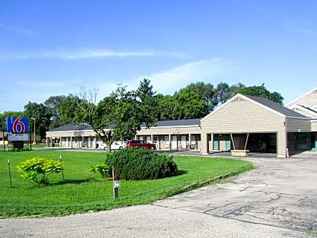 Motel 6-Prairie Du Chien, WI