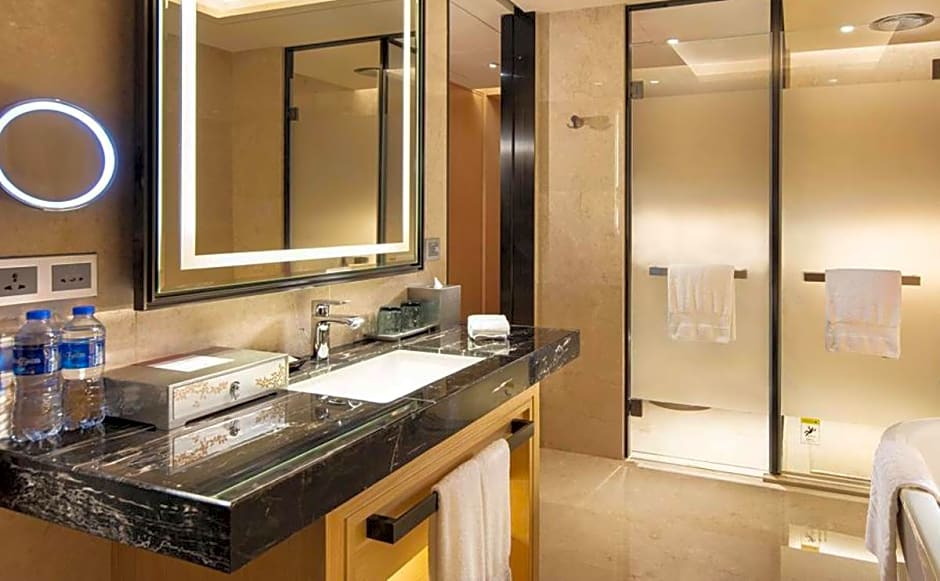 DoubleTree by Hilton Anshun