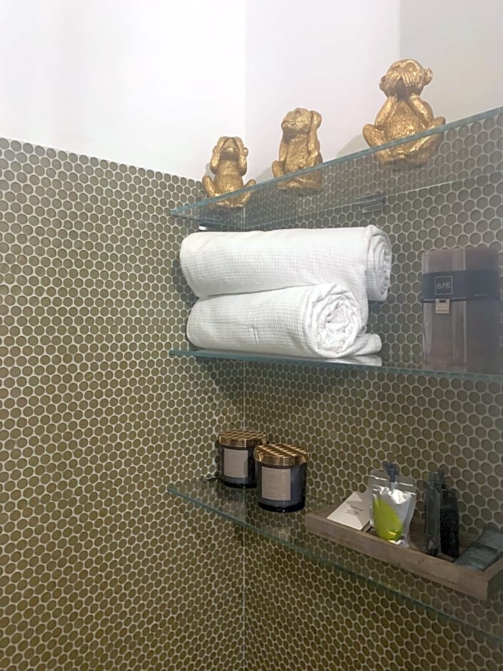 Tra gli Alberi e il Mare