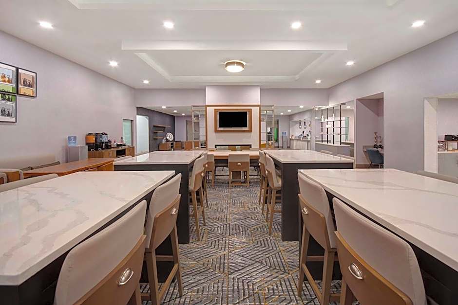 Homewood Suites by Hilton Lexington-Hamburg