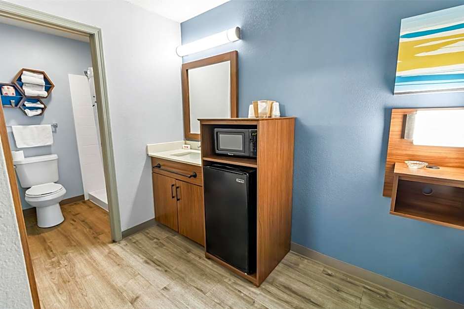 HomeTowne Studios Florence, KY-Cincinnati Airport