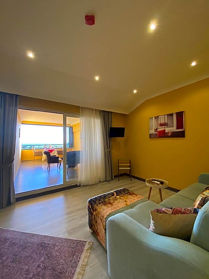 ROY OTEL AKCAY