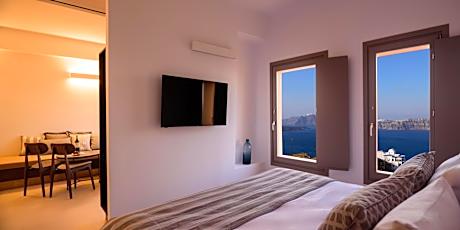 Junior Suite with Heated Jacuzzi and Caldera View