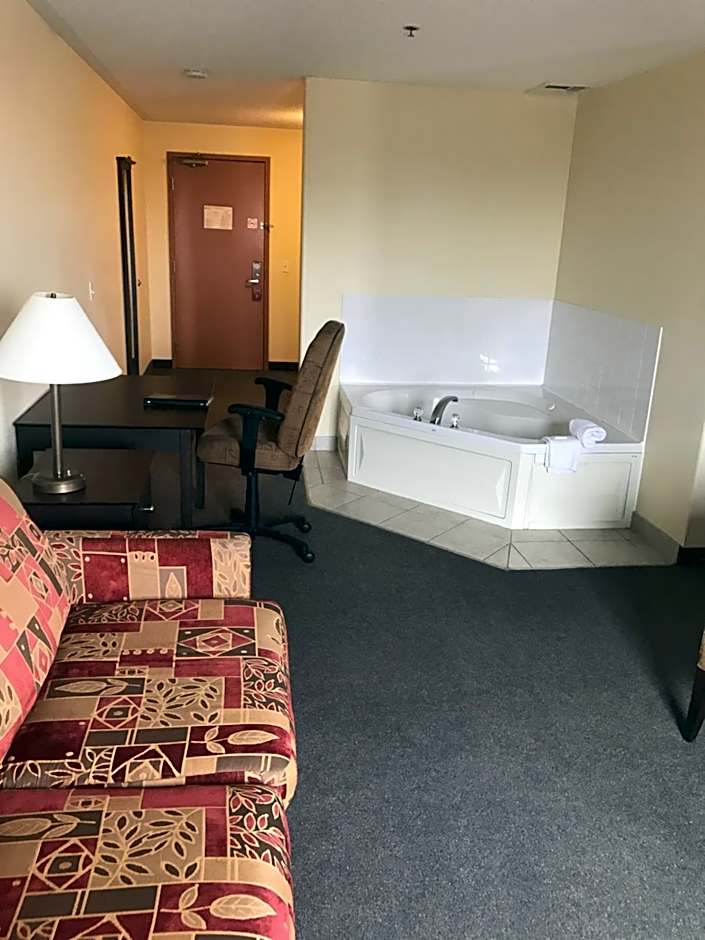 Super 8 by Wyndham Barrie South