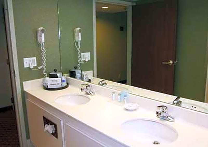 Hampton Inn - Hillsville