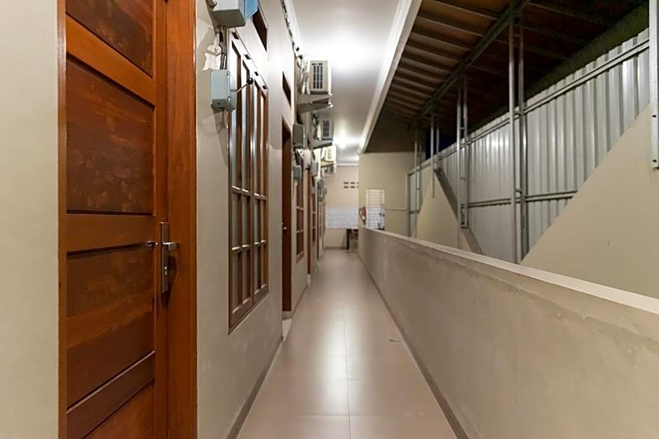 RedDoorz At Joyce Guest House Medan