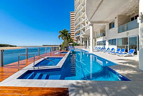 The Duporth Riverside