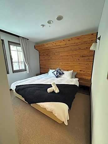 Deluxe Family Suite