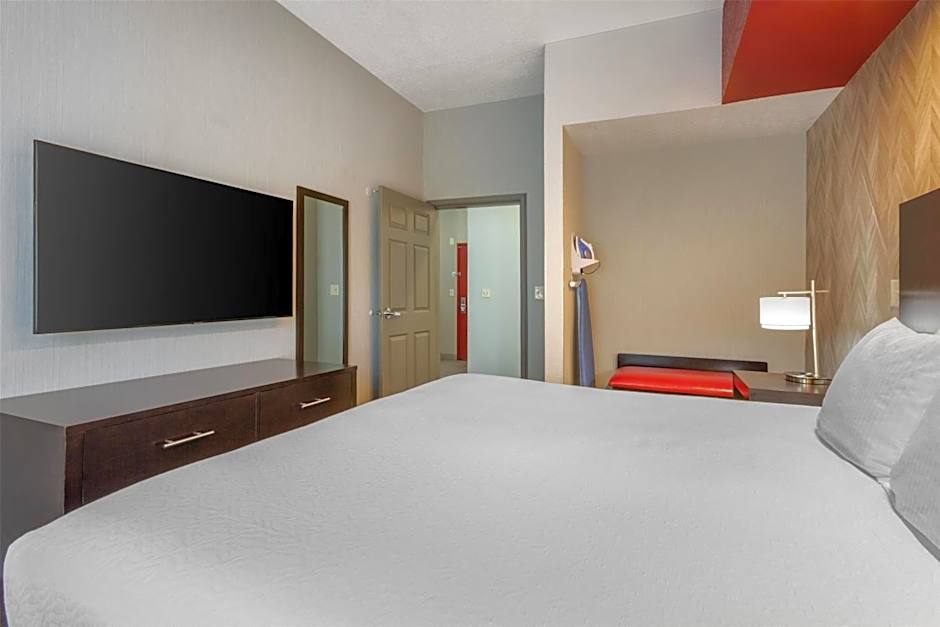 Best Western Plus Gallup Inn & Suites