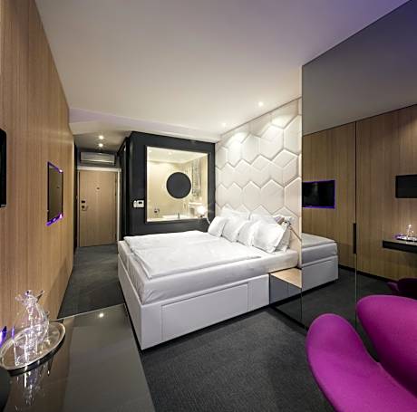 Superior Double or Twin Room with Spa Bath