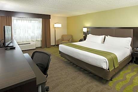King Room with Roll-In Shower - Disability Access
