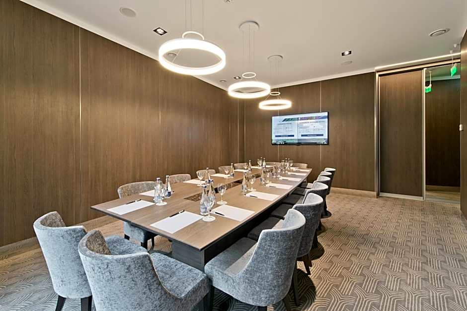 Congress Avenue Hotel