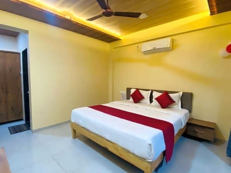 Deluxe Room with Balcony