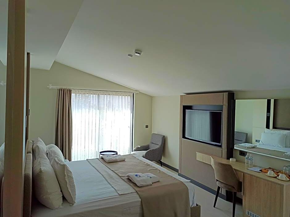 SeaTown Hotel