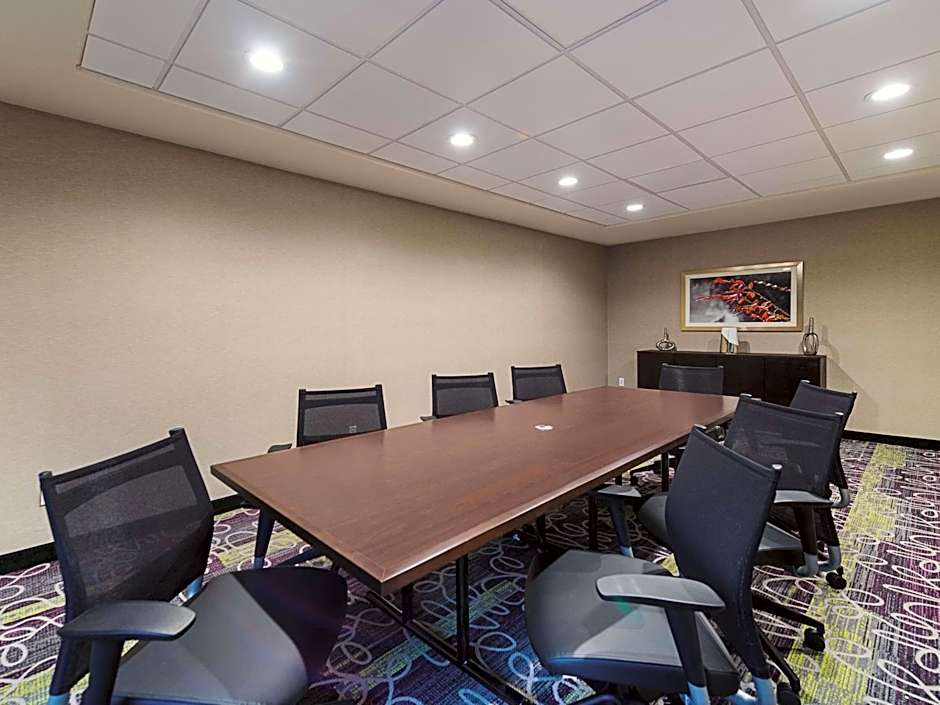 La Quinta Inn & Suites by Wyndham Oklahoma City North West Expressway