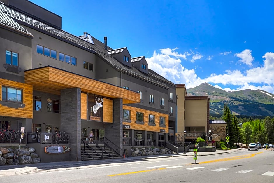 Gravity Haus
