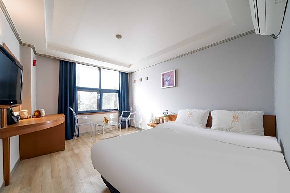 Hotel Busan Station 102