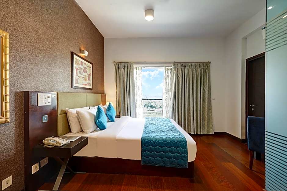 Hotel 91 Golf Course Road