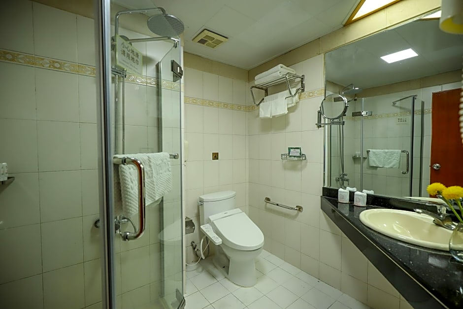 Five Rams City Hotel