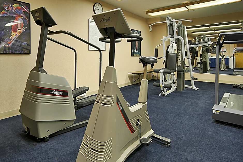 Ramada by Wyndham Bettendorf