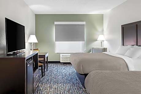 Queen Room with Two Queen Beds - Non-Smoking