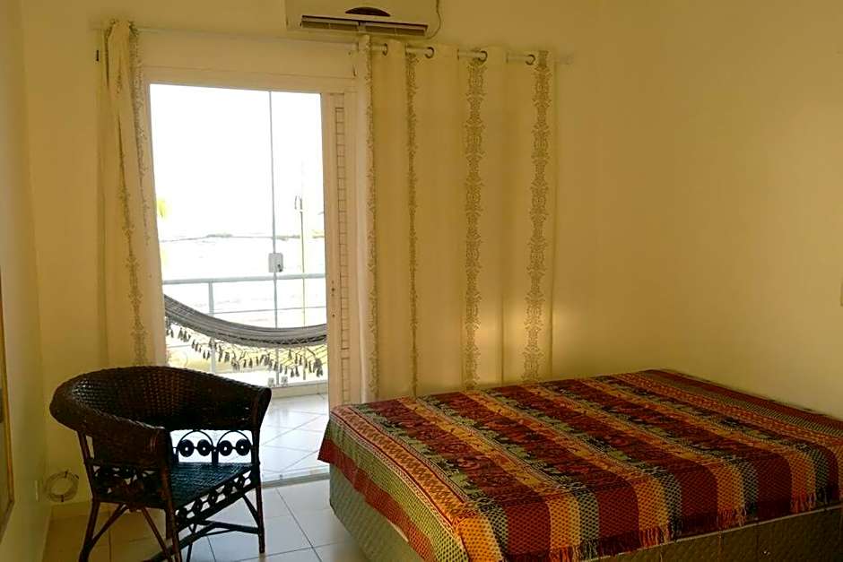 CASA - FRENTE PARA O MAR