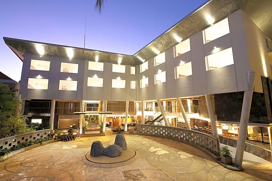 THE 1O1 Bali Fontana Seminyak