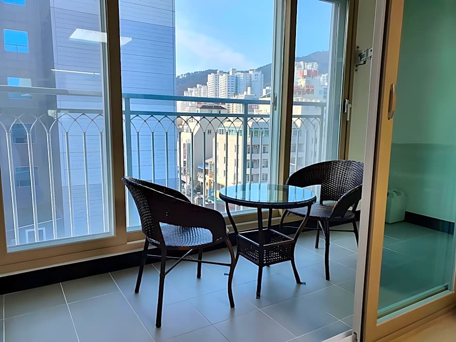 Homefourest Residence Hotel Okpo