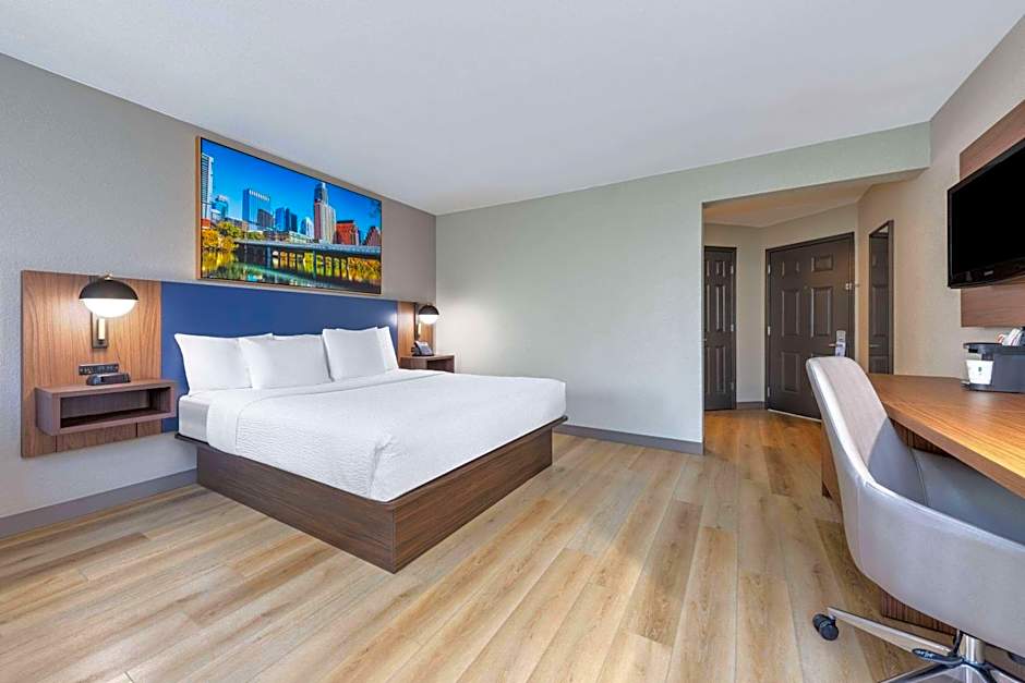 La Quinta Inn & Suites by Wyndham Dallas Dfw Airport North