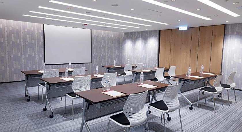 Hotel Indigo Kaohsiung Central Park By IHG