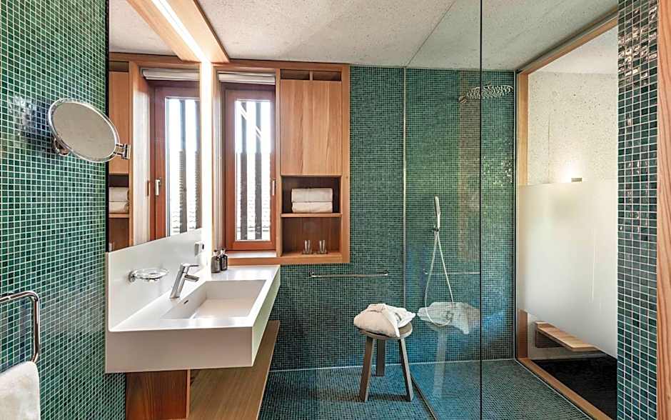 La Paula Apartments & Suites