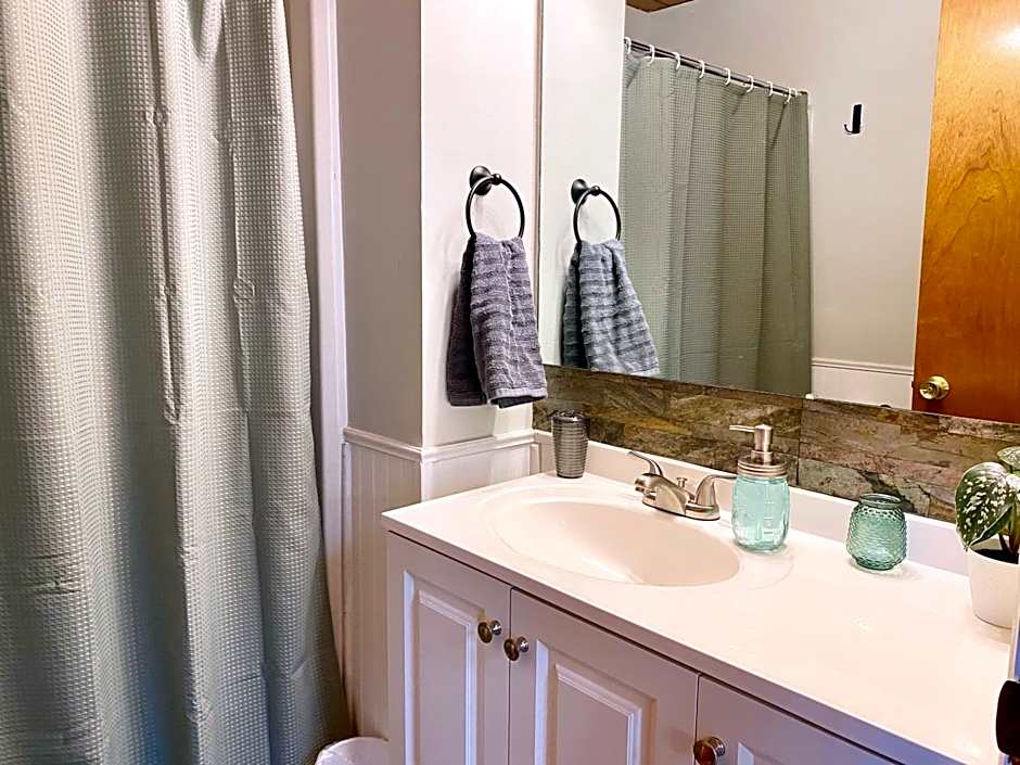 White Mountain Escape - Ski Attitash