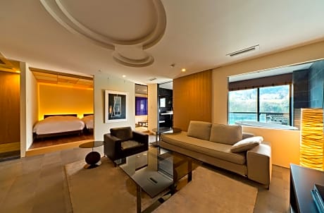 Japanese Western Style Junior Suite Room - Non-Smoking