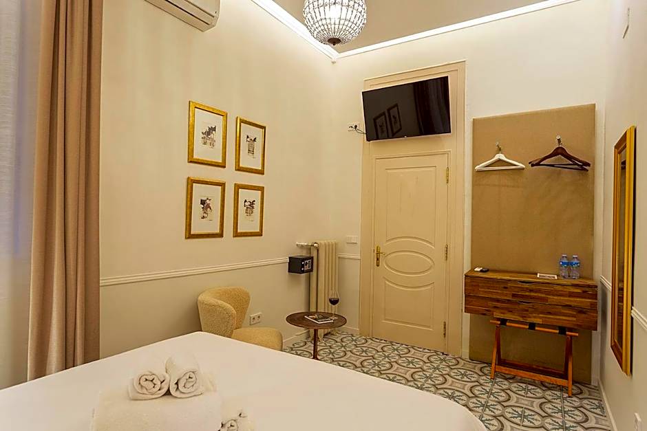 Mihlton Barcelona Boutique B&B