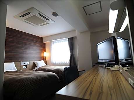 Twin Room - Non-Smoking