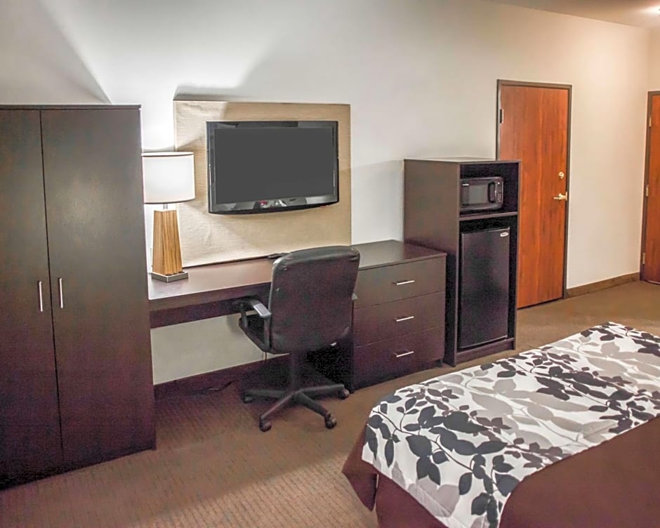 Garner Topeka West By IHG